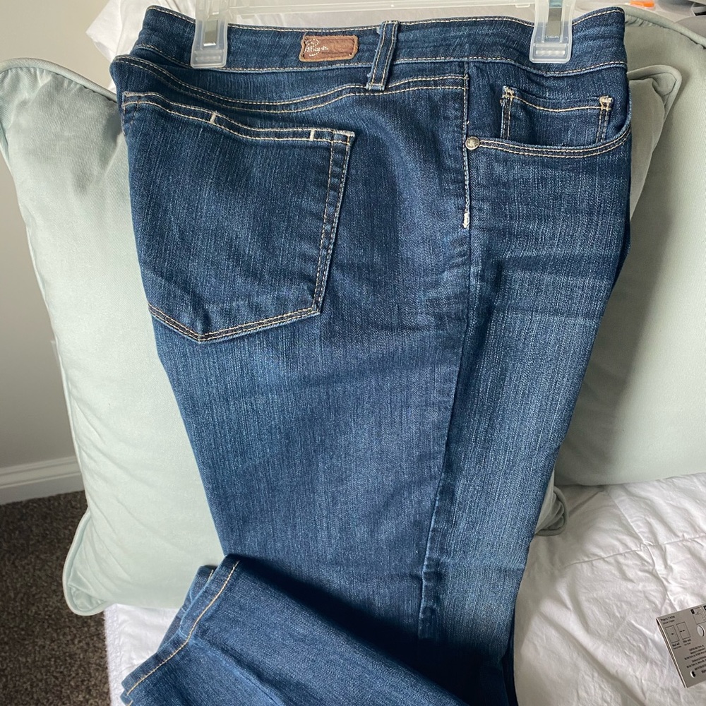 🚫Sold🚫Paige Capri Jeans